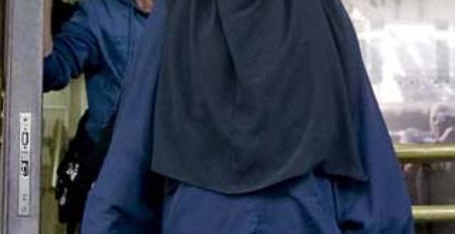 Los musulmanes de Lleida contra la prohibición del burka