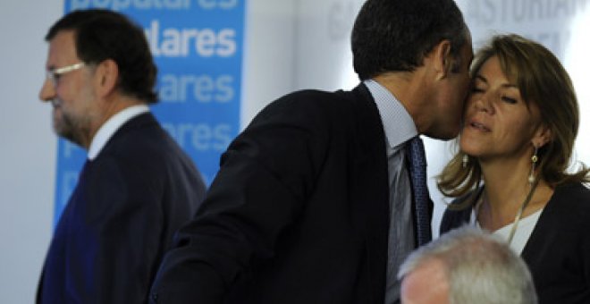 Rajoy evita la foto con Camps
