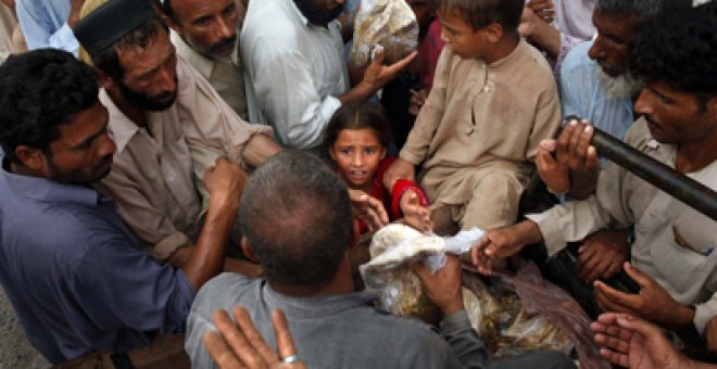 La ayuda humanitaria no llega a los damnificados en Pakistán