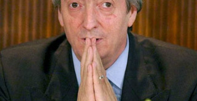 Néstor Kirchner, intervenido de urgencia por una obstrucción arterial