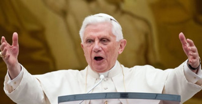 Víctimas de todo el mundo exigen firmeza al Papa