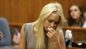 Revocan la libertad condicional a Lindsay Lohan