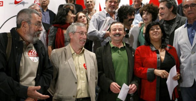 Escritores y artistas proclaman en Madrid su adhesión a la huelga