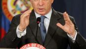 Uribe asume la responsabilidad de las escuchas ilegales