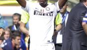 Suspendido unos minutos el Cagliari - Inter por gritos racistas a Eto'o