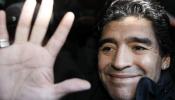 ¿Es Maradona mejor que Pelé?
