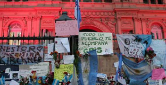 Argentina se echa a la calle para velar a Kirchner