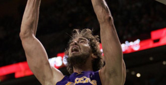 Los Lakers continúan su marcha triunfal