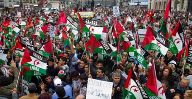 Decenas de miles de personas piden a España que intervenga en el Sáhara