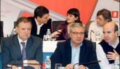 El PSOE asume que los comicios de 2011 pivotarán sobre la crisis