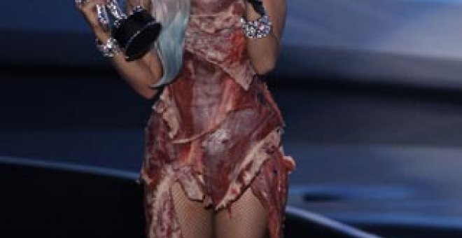 La tela de carne de Lady Gaga, el vestido más icónico de 2010
