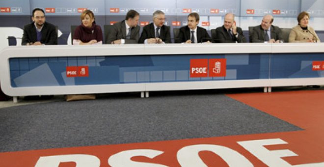 Zapatero pide al PSOE que no se agobie por las encuestas