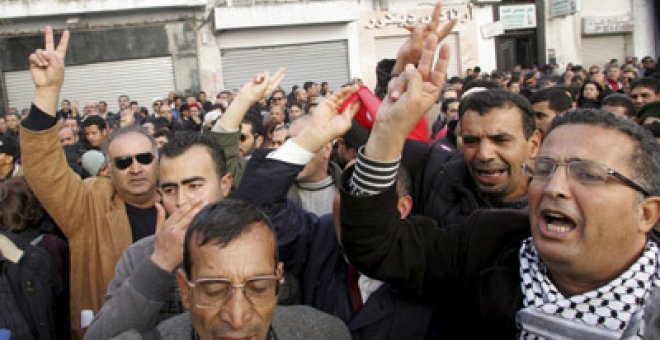 Los muertos por los disturbios en Túnez ascienden a 14