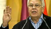 Felipe González: "Los gobiernos están actuando tras los mercados"