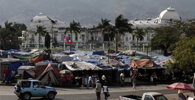 Más de 800.000 haitianos siguen viviendo entre escombros