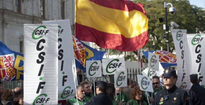 El PSOE zanja por ley la reforma del sector público