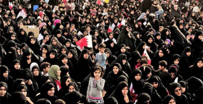 El rey de Bahrein libera a 250 presos políticos chiíes