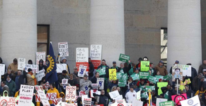 Ohio aprueba un proyecto de ley para recortar los derechos sindicales