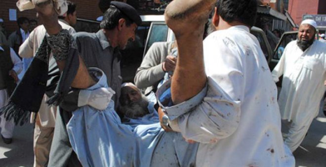 Al menos 30 muertos en un atentado durante un funeral en Pakistán