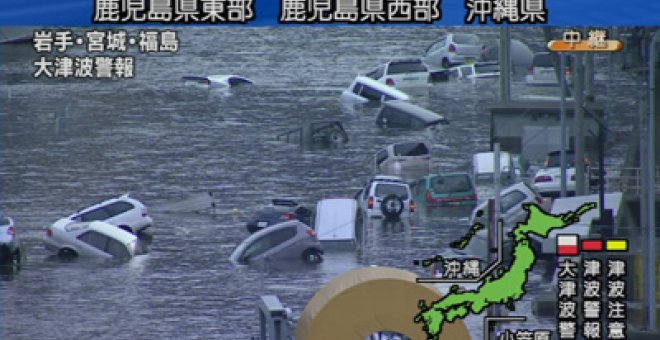 Un tsunami arrasa Japón y causa más de mil muertos