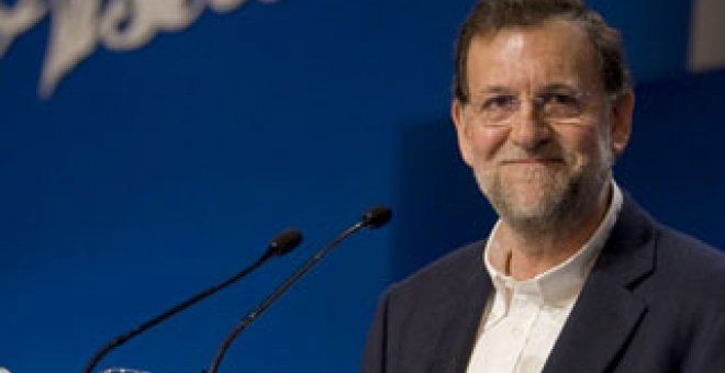 Rajoy: "El PSOE se ha resignado a convivir con el desempleo"