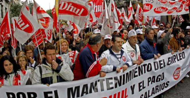 Miles de personas se manifiestan en Madrid por el empleo en Nueva Rumasa