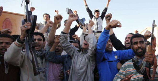 Seis de cada diez españoles, a favor de la intervención en Libia