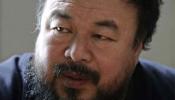 La policía china investiga al activista Ai Weiwei por delitos económicos