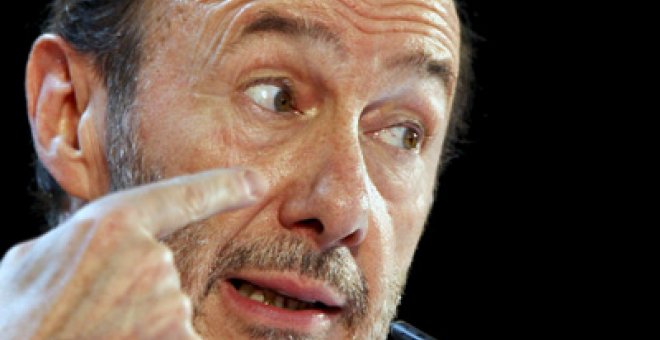 Rubalcaba dice que los detenidos "llevan mucho tiempo en ETA"