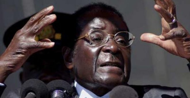 Mugabe asistirá a la beatificación de Juan Pablo II