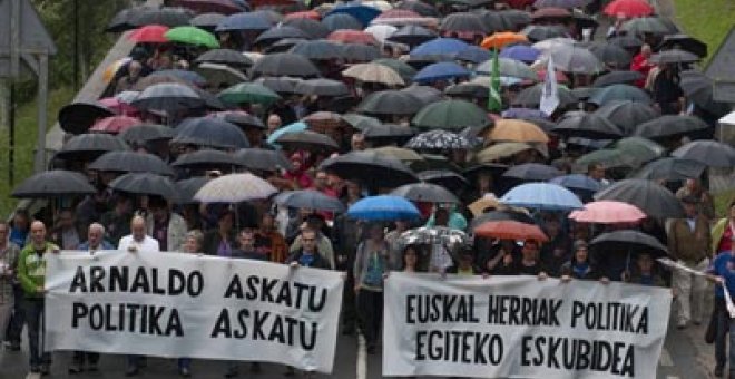 Un millar de personas se manifiesta en Elgoibar por la libertad de Otegi