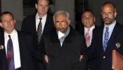Strauss-Kahn dice que comía con su hija a la hora de la presunta agresión sexual