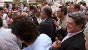 Trillo responde con una 'peineta' a los indignados de Alicante