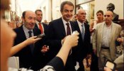 Zapatero llega al Congreso mientras Bono se reúne con Rubalcaba
