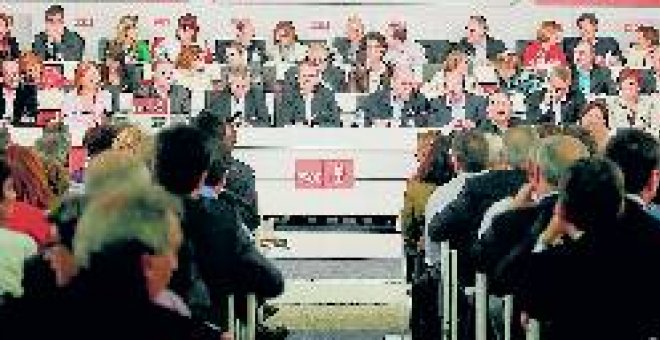 El PSOE elogia el sacrificio de Chacón en favor de "la unidad del partido"