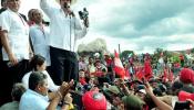 Zelaya anuncia que vuelve a la política en Honduras