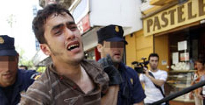 Las protestas causan 18 heridos y cinco detenidos