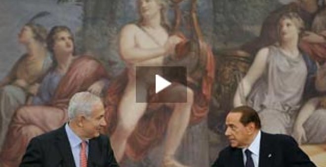 Berlusconi, sobre el Parnaso: "Es el 'bunga bunga' de 1811"