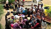 Miles de sirios esperan en tierra de nadie para cruzar a Turquía