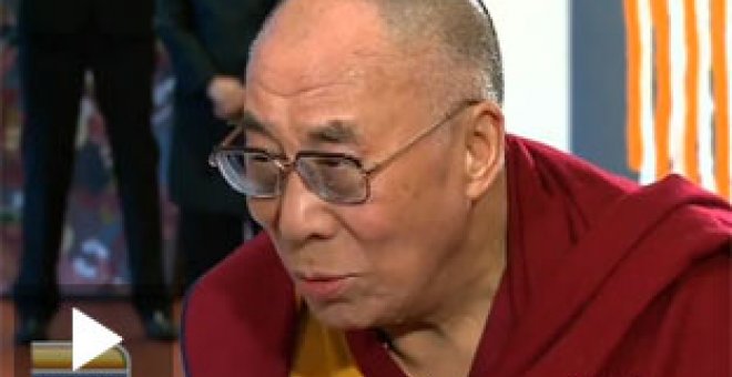 "Este es el Dalai Lama que entra a una pizzería y dice..."