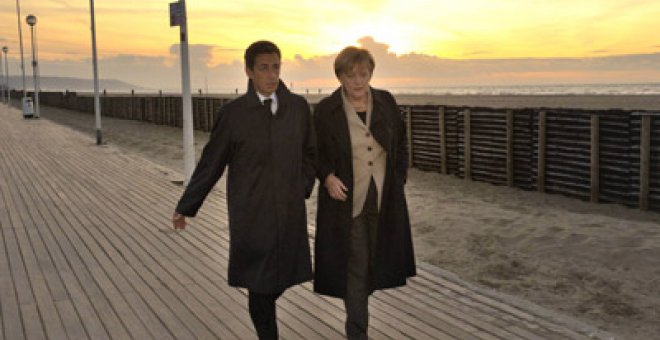 Merkel y Sarkozy intentan hoy acercar posturas