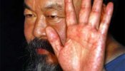 China pone en libertad bajo fianza a Ai Weiwei