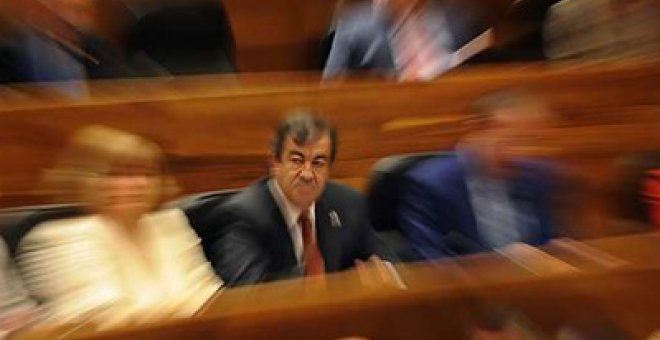 Cascos, presidente de Asturias con la abstención de PP, PSOE e IU
