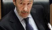 Rubalcaba ve "imprescindible" una agencia de calificación europea