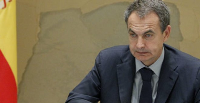 Zapatero pide a su equipo "contacto permanente" con Europa