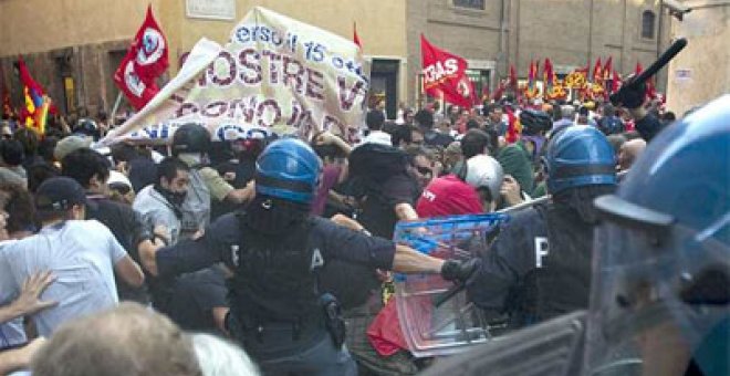 Disturbios en Roma tras la aprobación del plan de ajuste de Berlusconi