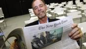 David Carr: "Al NYT le ha ido bien con el muro de pago"