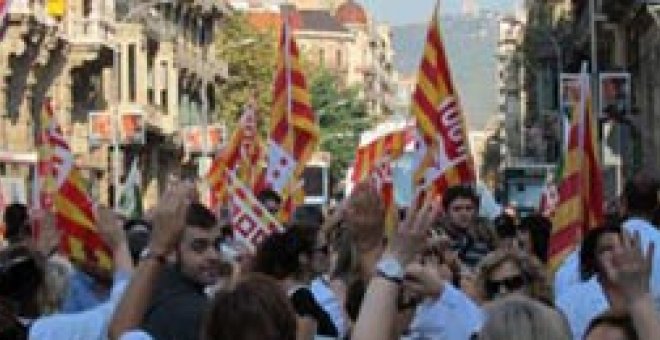 Sanitarios catalanes irrumpen en la negociación sobre los recortes