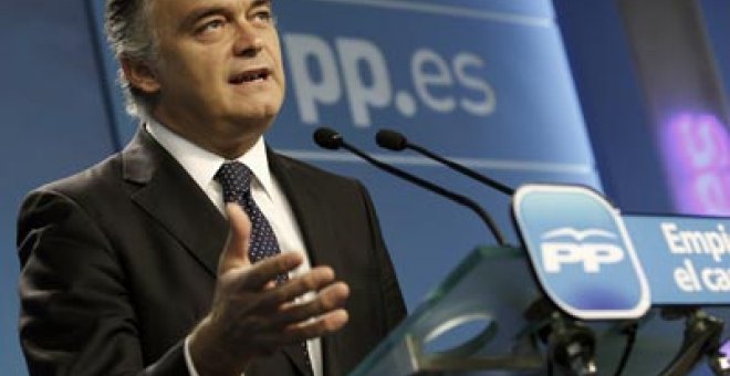 Pons acusa sin pruebas al Gobierno de "falsear" las previsiones para 2012