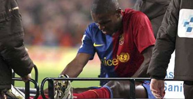 Se confirma: Abidal estará dos meses de baja